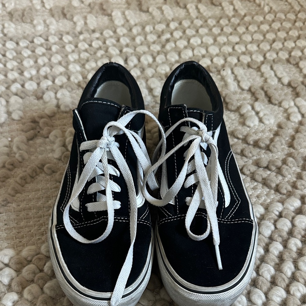 Black And White Vans Old Skool Sneaker